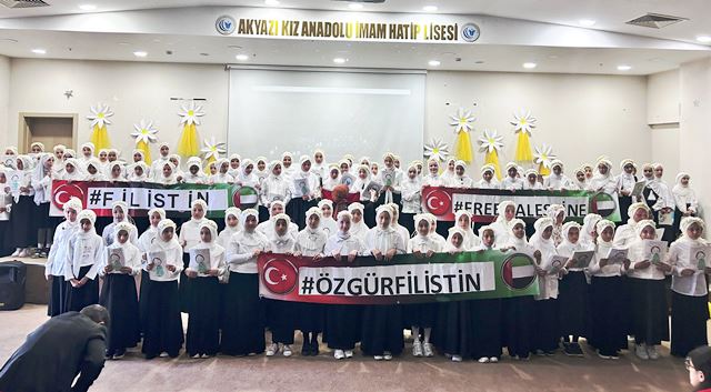 AKYAZI KIZ İMAM HATİP ORTAOKULU  ÖĞRECİLERİNİN KURAN-I KERİMİ ÖĞRENME SEVİNCİ  