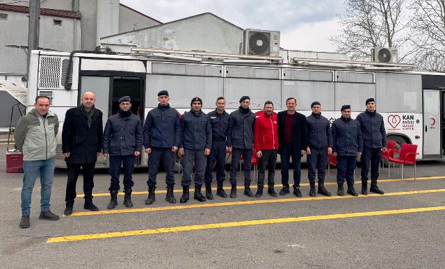 Akyazı Jandarması 22 Ünite kan bağışladı  