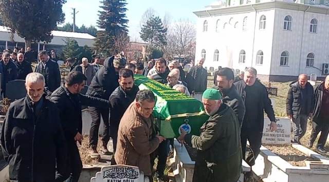 KALECİ ŞENER’İN ANNE ACISI  