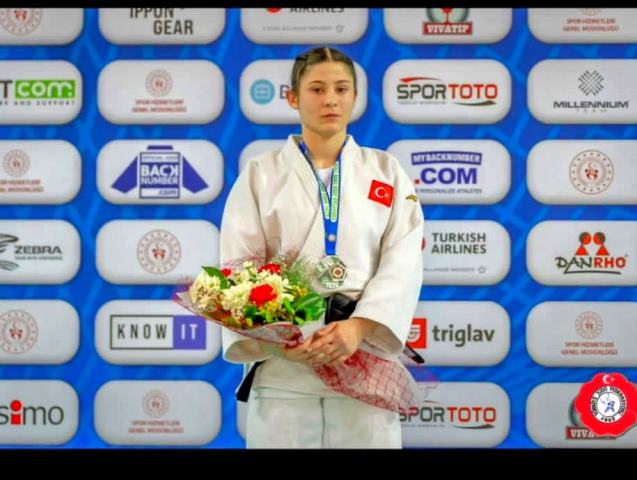 DURU YILMAZ'DAN AVRUPA İKİNCİLİĞİ 