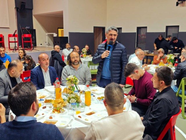 Akyazı’da iftarlar ardı ardına geliyor  