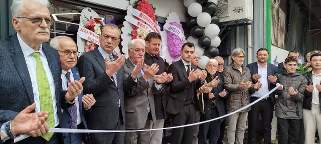 Çoruhlu Ağız ve Diş Sağlığı Kliniği Dualarla Hizmete Girdi