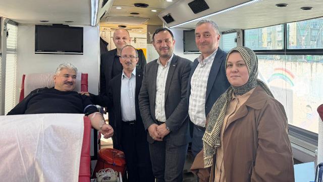 Akyazı Konuralp İlkokulu’nda Miniklerden Büyük Davet: 75 Ünite Kan Bağışı Toplandı  