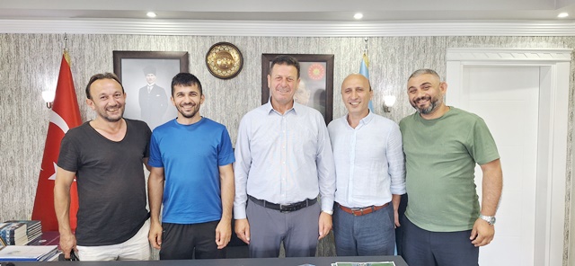 ADIM ADIM EL ELE SAĞLIKLI HUZURLU GÜVENLİ ALTINDERE” PROJESİNE BAŞKAN SOYKAN’DAN DESTEK