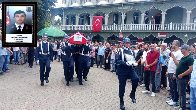 UZMAN ÇAVUŞ SİNAN KARAÇOBAN ASKERİ TÖRENLE UĞURLANDI