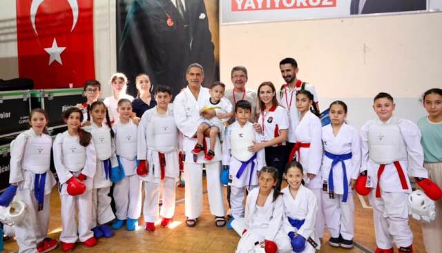 MADALYAYA DOYMAYAN KARATECİLER