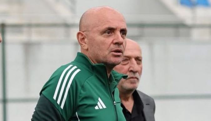AS AKYAZISPOR TEKNİK DİREKTÖR AHMET SEÇGİN HOCAYA TESLİM 