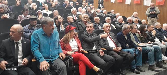 Yeni Parti Akyazı İlçe kongresi yapıldı Mustafa Sağır güven tazeledi 30 eylül 2026